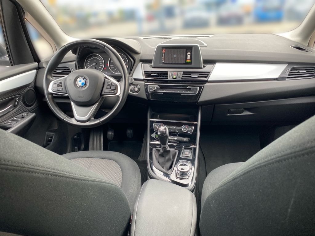 Fahrzeugabbildung BMW 218d Active Tourer Advantage+NAV+AHK+CAM+LED+