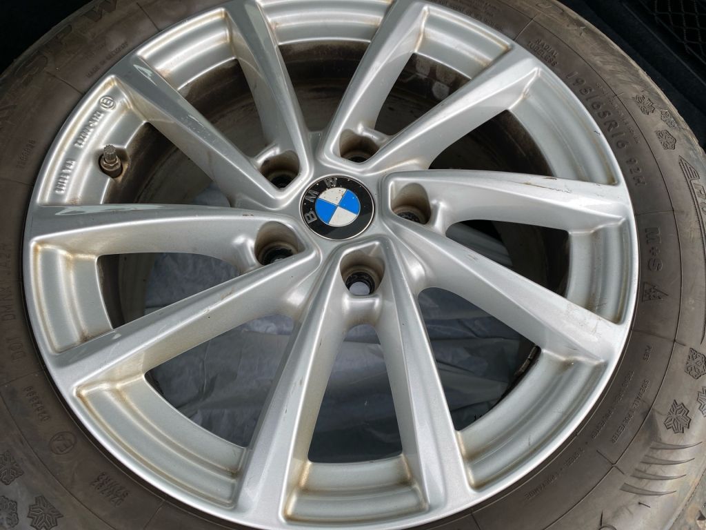 Fahrzeugabbildung BMW 218d Active Tourer Advantage+NAV+AHK+CAM+LED+