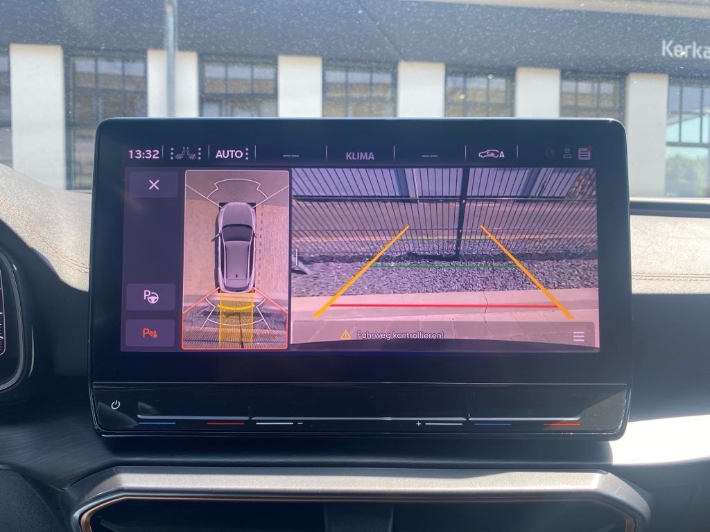 Fahrzeugabbildung CUPRA Formentor VZ 1.4 e-Hybrid +Pano+AHK+360°Kamera+