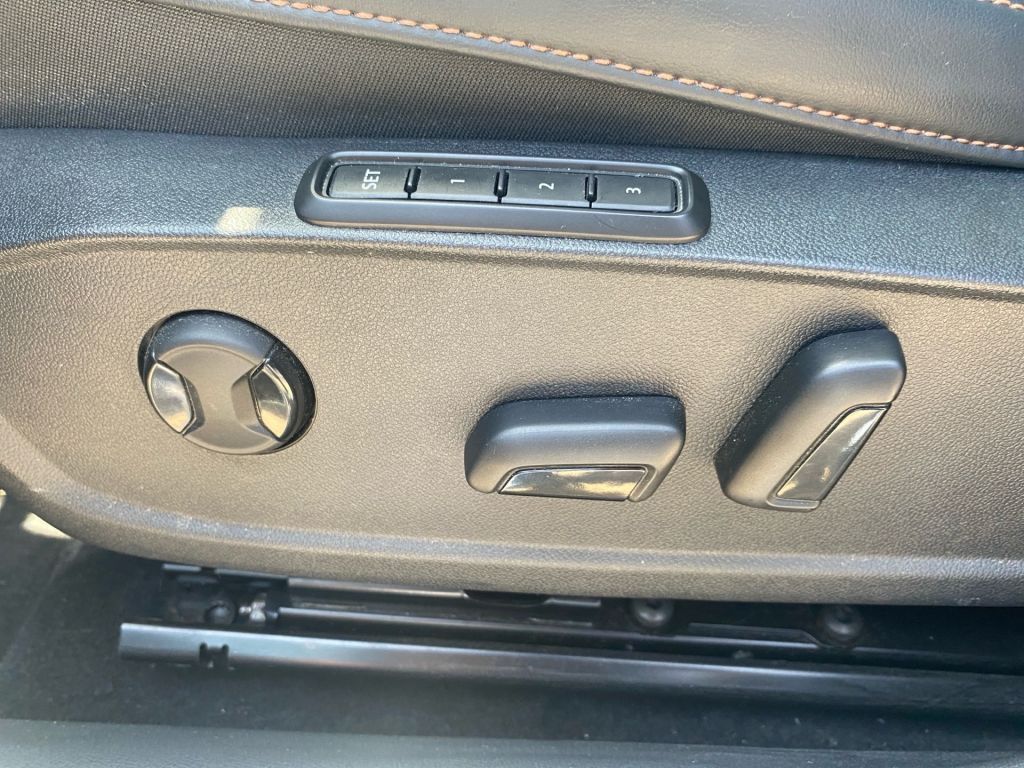 Fahrzeugabbildung CUPRA Formentor VZ 1.4 e-Hybrid +Pano+AHK+360°Kamera+