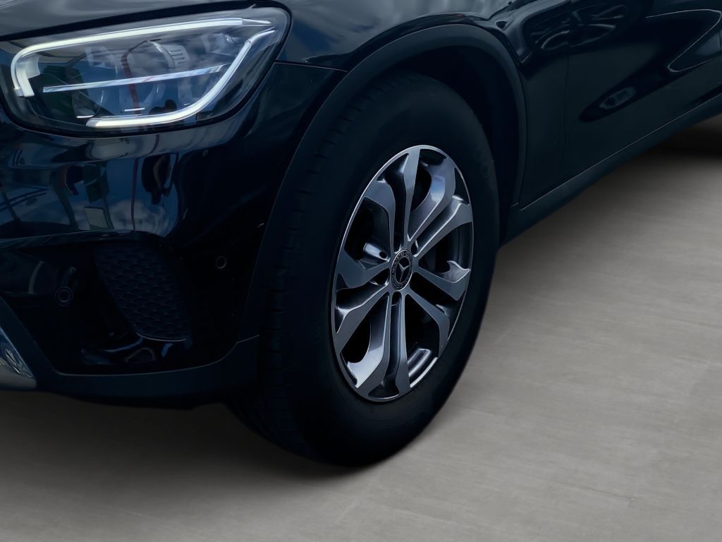 Fahrzeugabbildung Mercedes-Benz GLC 220 d 4Matic +Business Paket+LED+Carplay+