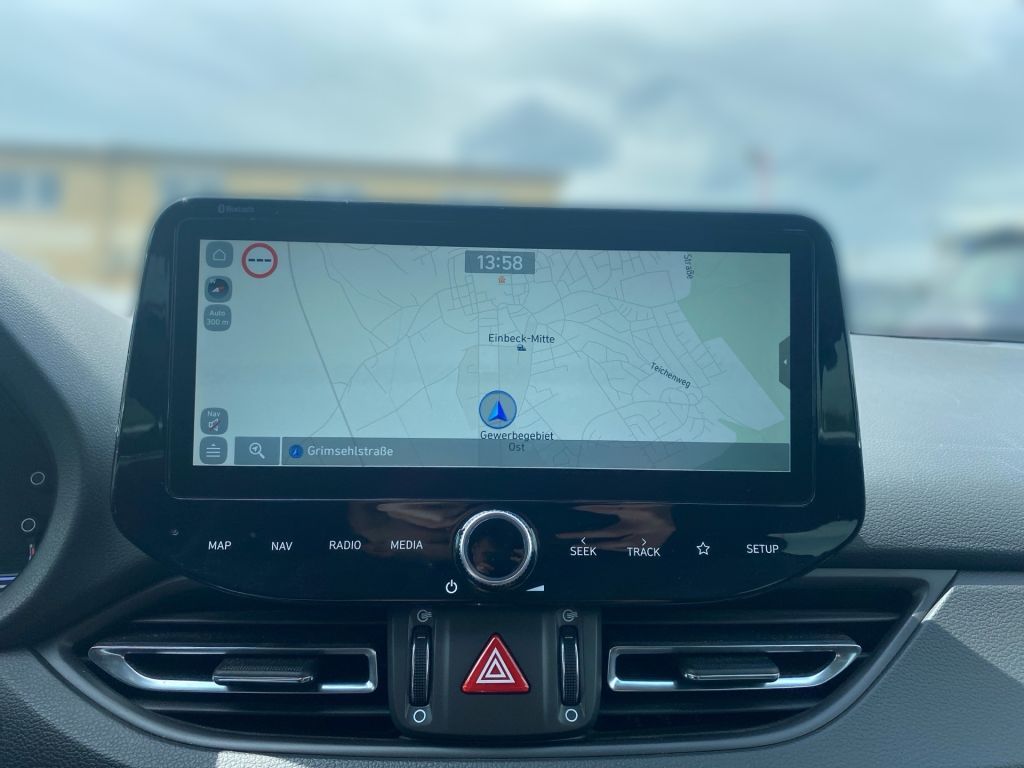 Fahrzeugabbildung Hyundai i30 Kombi 1.6 CRDI DCT EDITION 30+   /AHK