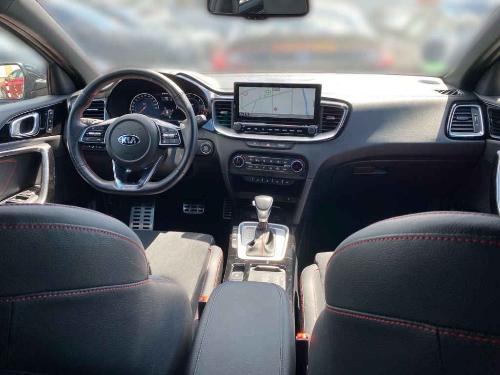 Fahrzeugabbildung Kia ProCeed 1.6 T-GDI DCT7 OPF GT +Komfort P.+ Navi