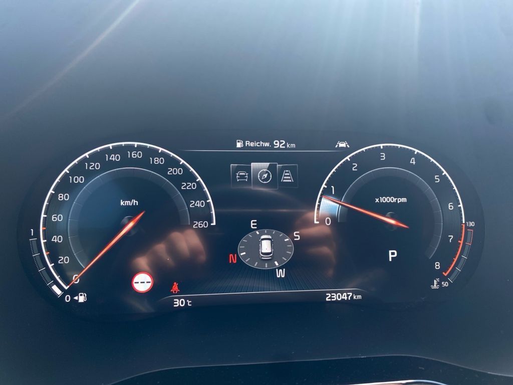 Fahrzeugabbildung Kia ProCeed 1.6 T-GDI DCT7 OPF GT +Komfort P.+ Navi