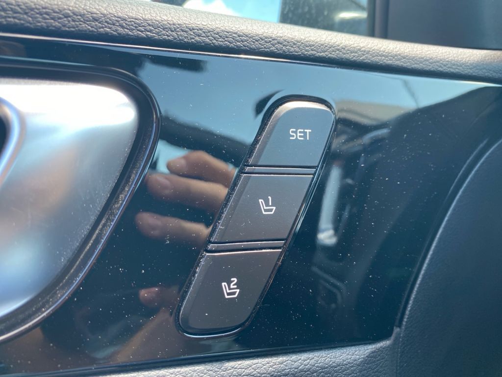 Fahrzeugabbildung Kia ProCeed 1.6 T-GDI DCT7 OPF GT +Komfort P.+ Navi