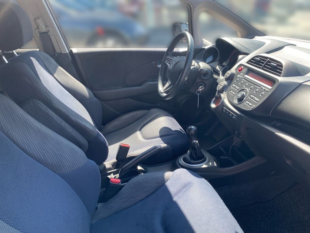 Fahrzeugabbildung Honda Jazz 1.4 i-VTEC Comfort Plus