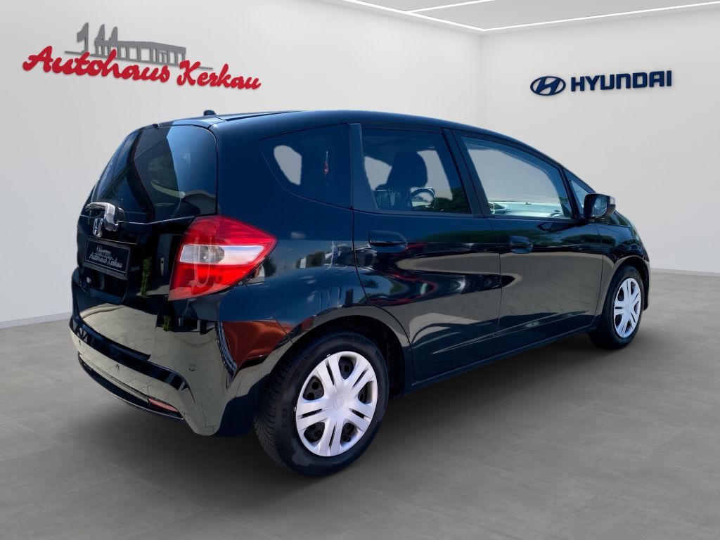 Fahrzeugabbildung Honda Jazz 1.4 i-VTEC Comfort Plus
