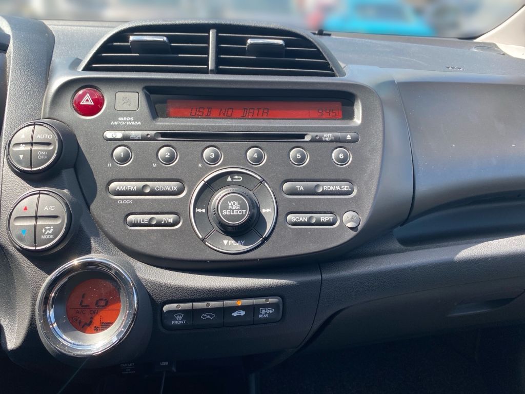 Fahrzeugabbildung Honda Jazz 1.4 i-VTEC Comfort Plus