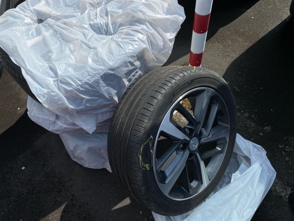 Fahrzeugabbildung Hyundai Kona 1.0 T-GDI Advantage +R.Kamera+ Apple Carpla
