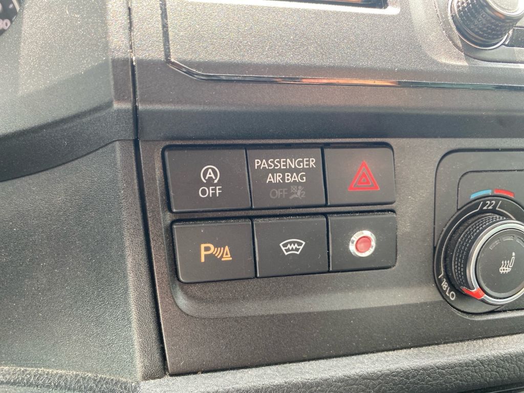 Fahrzeugabbildung Volkswagen Transporter T6 DSG Lang +9Sitzer+AHK+Standh.+8fa