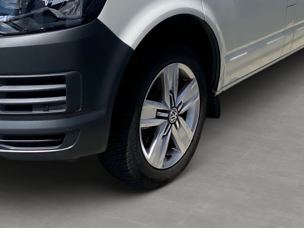 Fahrzeugabbildung Volkswagen Transporter T6 DSG Lang +9Sitzer+AHK+Standh.+8fa