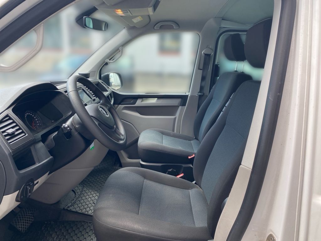 Fahrzeugabbildung Volkswagen Transporter T6 DSG Lang +9Sitzer+AHK+Standh.+8fa