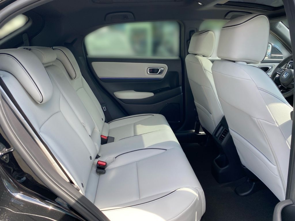 Fahrzeugabbildung Honda e:Ny1 Advance-Paket