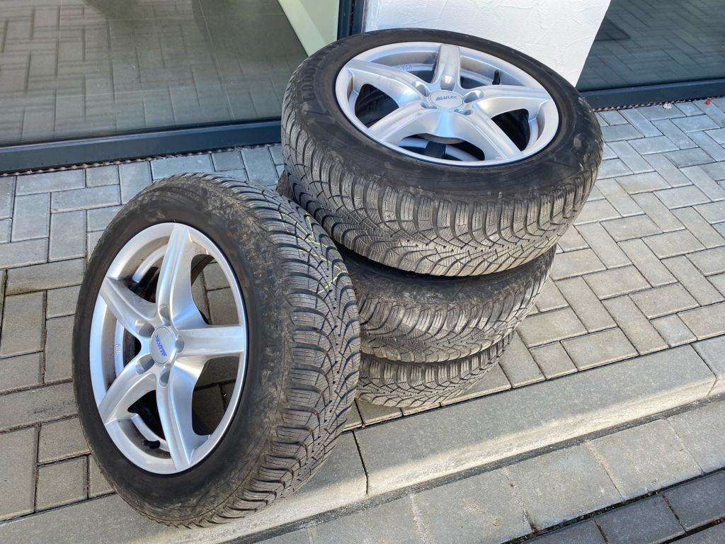 Fahrzeugabbildung Volkswagen Sharan 2.0 TDI 4MOTION Highline+7Sitzer+Pano+CAM