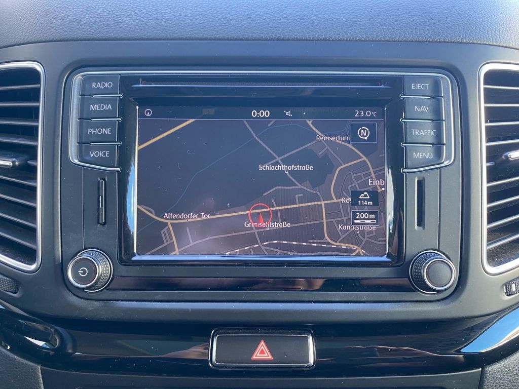Fahrzeugabbildung Volkswagen Sharan 2.0 TDI 4MOTION Highline+7Sitzer+Pano+CAM