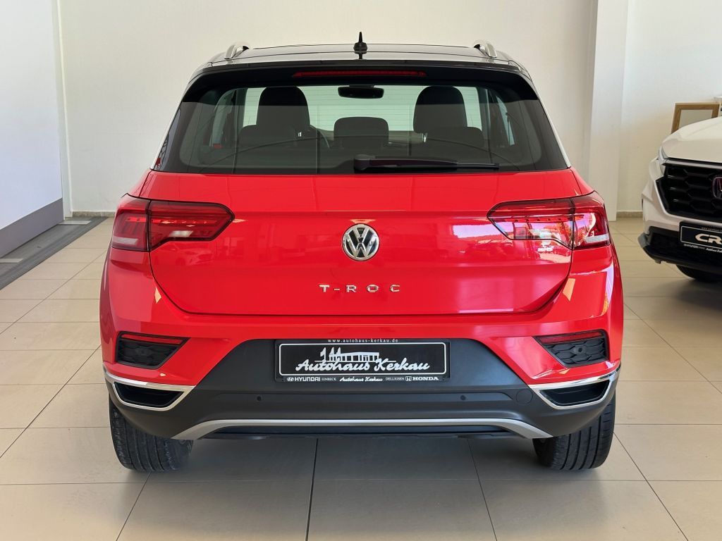 Fahrzeugabbildung Volkswagen T-Roc 1.5 TSI ACT Style
