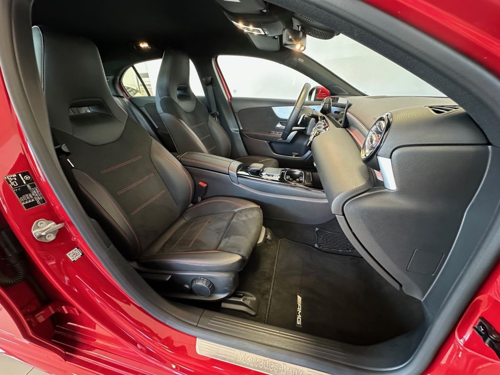 Fahrzeugabbildung Mercedes-Benz A 200 AMG Line +Ambiente+Business+Navi+Carplay+
