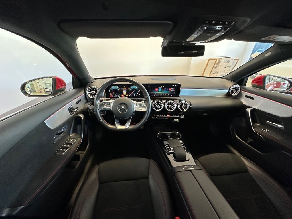 Fahrzeugabbildung Mercedes-Benz A 200 AMG Line +Ambiente+Business+Navi+Carplay+