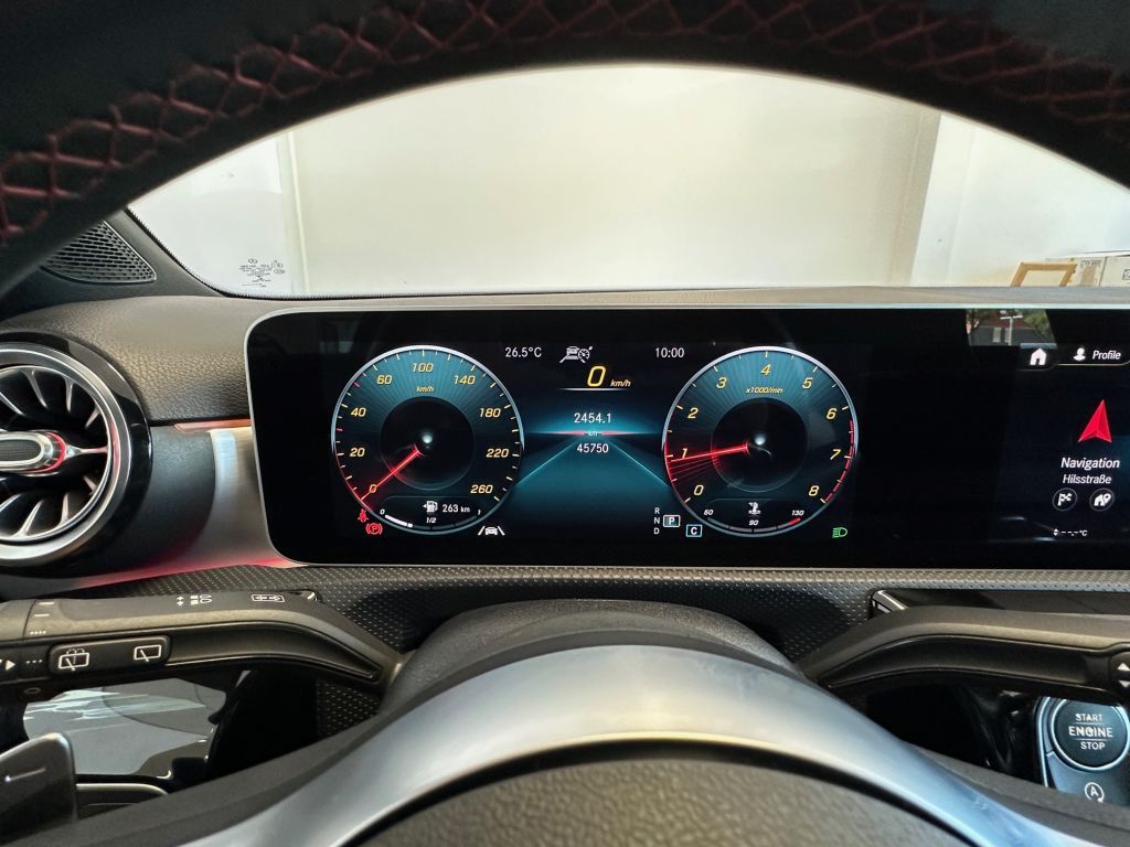 Fahrzeugabbildung Mercedes-Benz A 200 AMG Line +Ambiente+Business+Navi+Carplay+