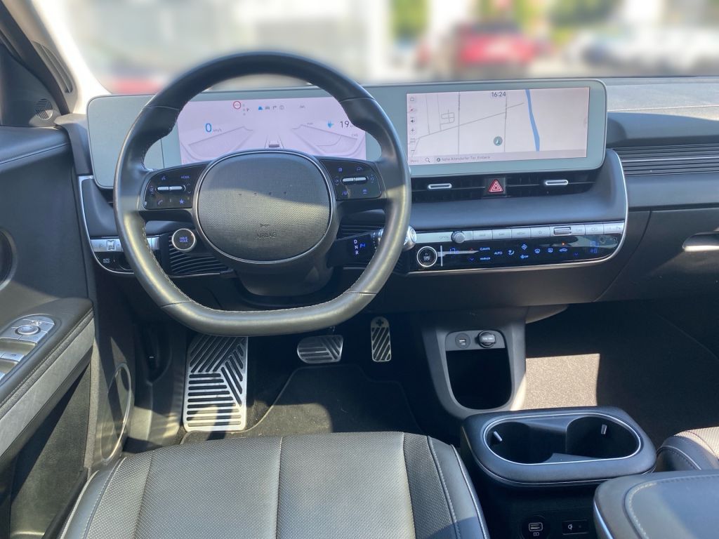 Fahrzeugabbildung Hyundai IONIQ 5 77,4 kWh 4WD Uniq +Pano+20