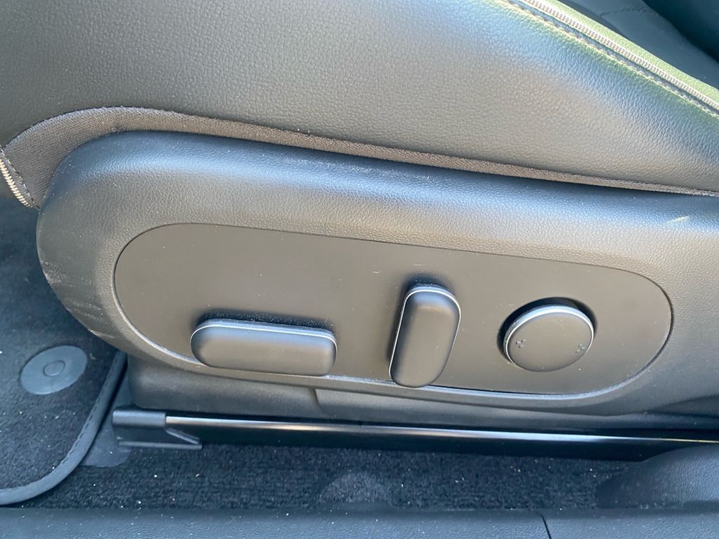 Fahrzeugabbildung Hyundai IONIQ 5 77,4 kWh 4WD Uniq +Pano+20