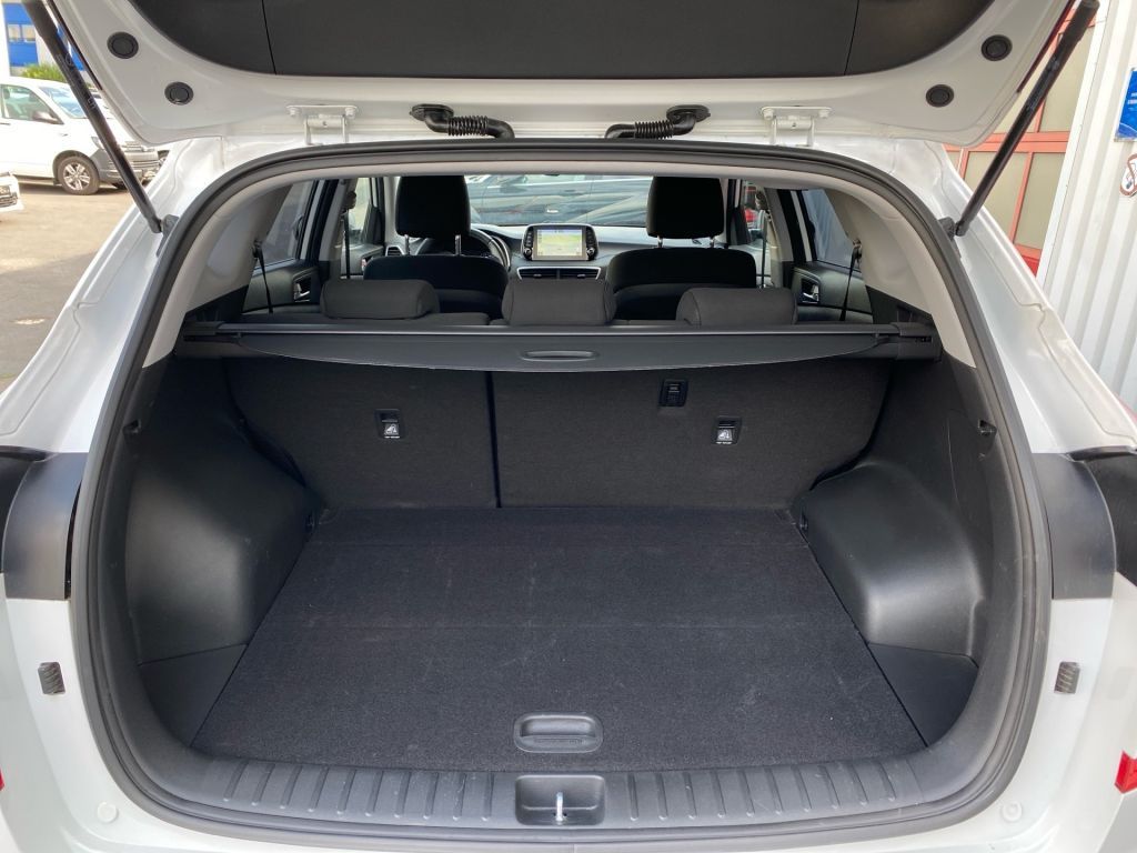 Fahrzeugabbildung Hyundai Tucson 1.6 GDi 2WD Trend
