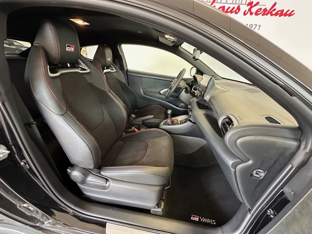 Fahrzeugabbildung Toyota GR Yaris Performance