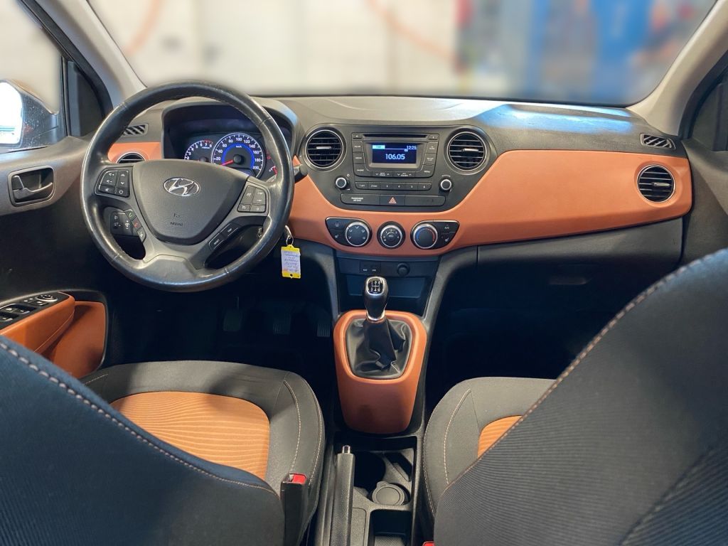 Fahrzeugabbildung Hyundai i10 1.2 Fifa World Cup Edition