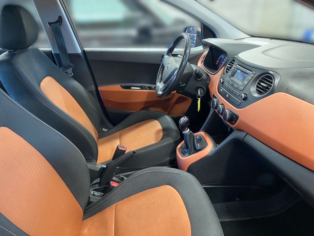 Fahrzeugabbildung Hyundai i10 1.2 Fifa World Cup Edition