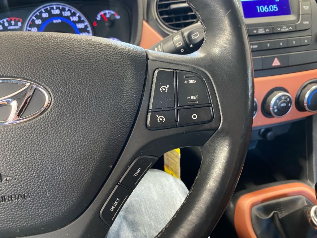 Fahrzeugabbildung Hyundai i10 1.2 Fifa World Cup Edition