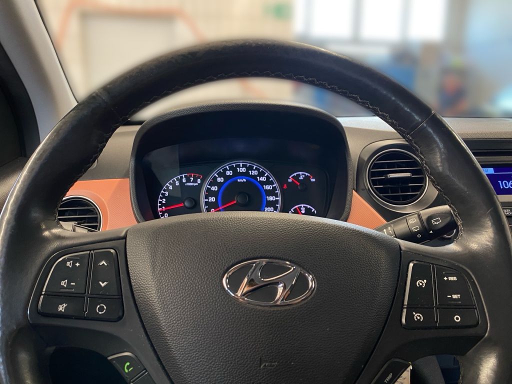 Fahrzeugabbildung Hyundai i10 1.2 Fifa World Cup Edition