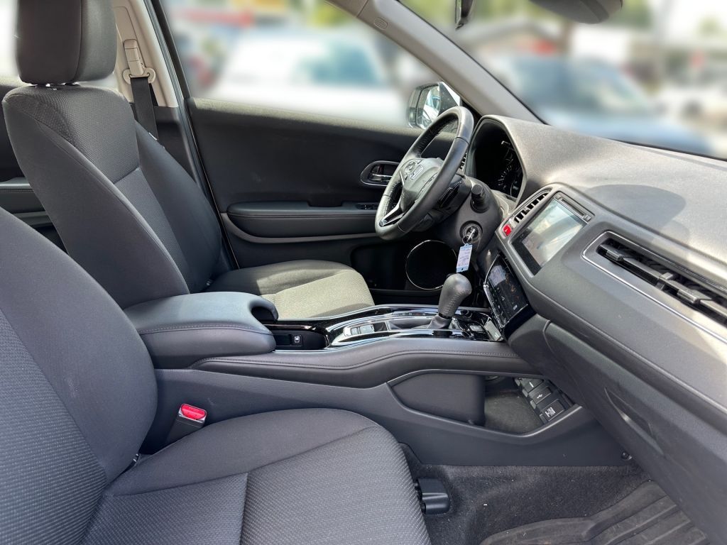 Fahrzeugabbildung Honda HR-V 1.5 i-VTEC CVT Elegance
