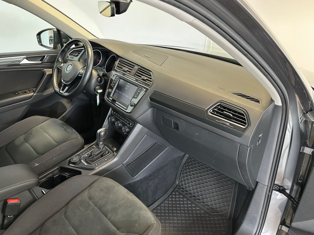 Fahrzeugabbildung Volkswagen Tiguan 2.0 TDI 4Motion DSG Highline + AHK +