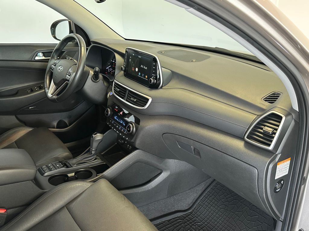 Fahrzeugabbildung Hyundai Tucson 2.0CRDi 4WD Aut. Premium +LEDER+AHK+8Fach