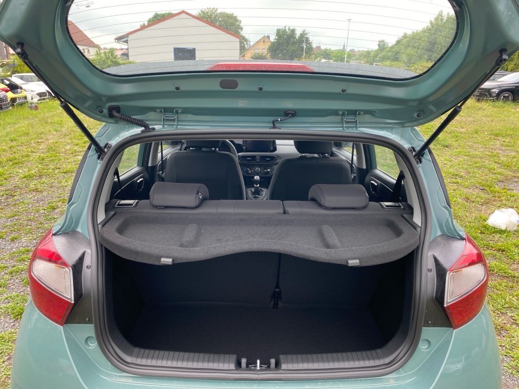 Fahrzeugabbildung Hyundai i10 1.0 Select (AC3)