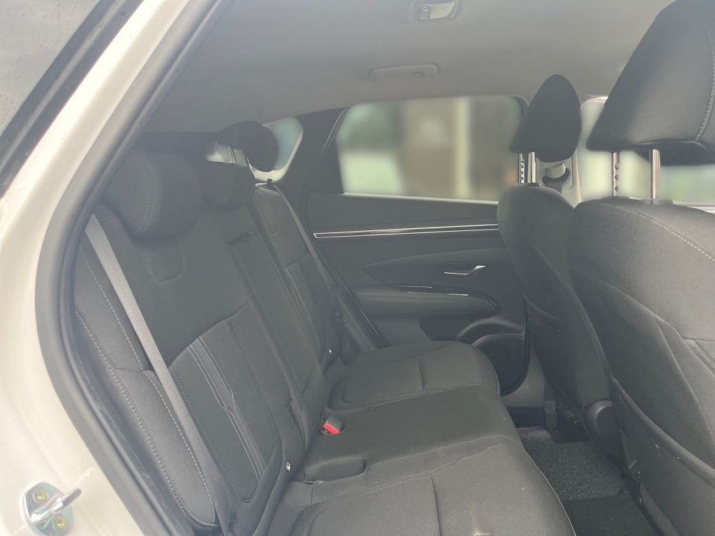 Fahrzeugabbildung Hyundai TUCSON 1.6 CRDi Trend+AHK+Elektr. Heckklappe