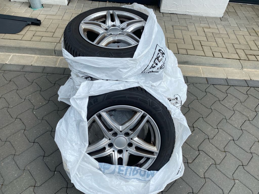 Fahrzeugabbildung Audi A4 Avant 35 TDI S tronic advanced