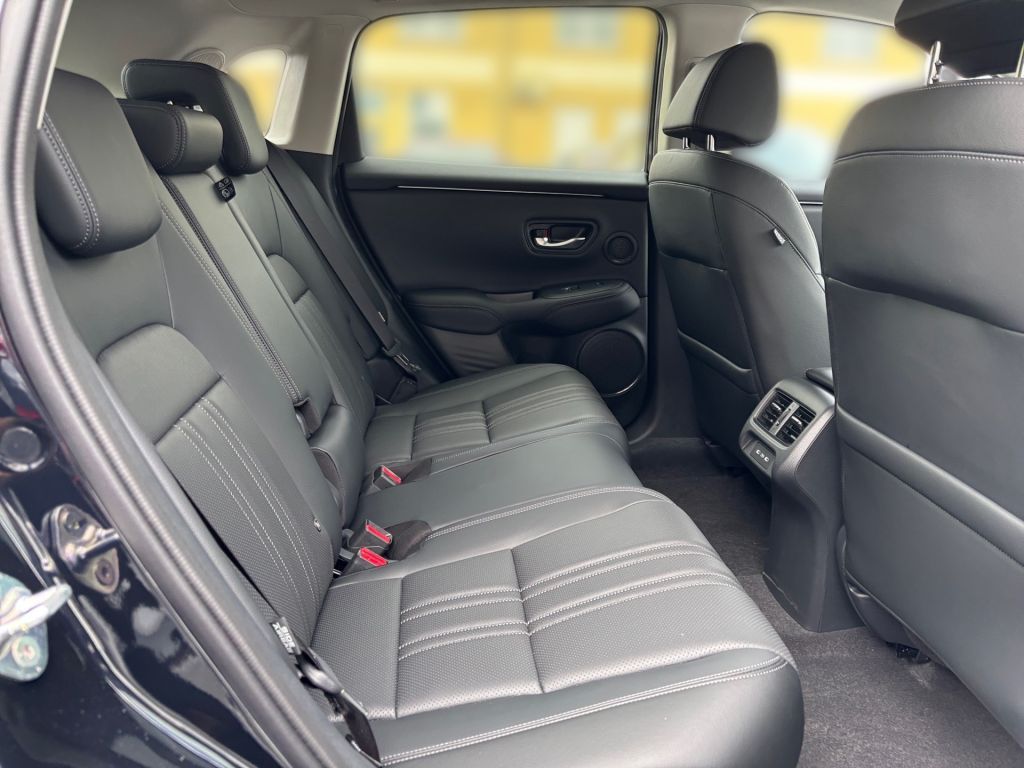 Fahrzeugabbildung Honda ZR-V e:HEV 2.0 i-MMD Hybrid Advance