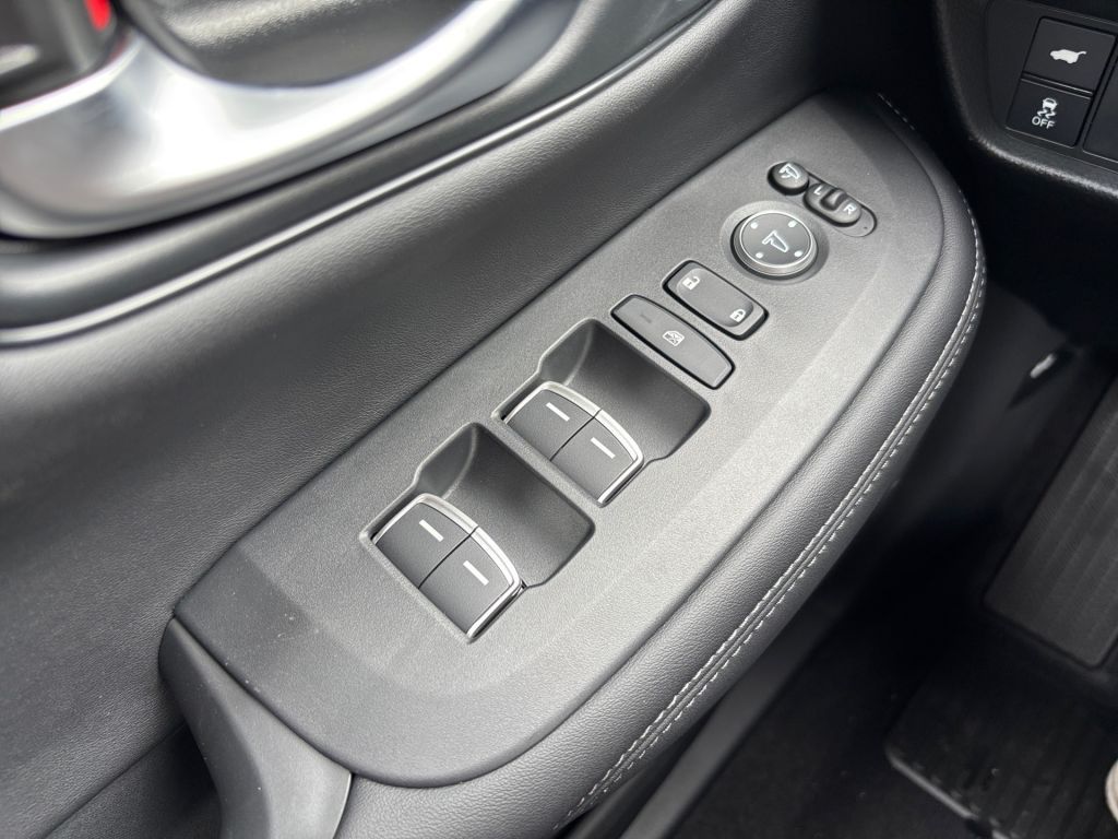Fahrzeugabbildung Honda ZR-V e:HEV 2.0 i-MMD Hybrid Advance