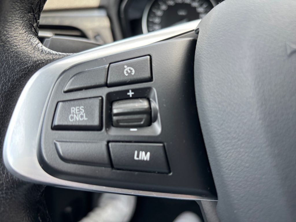 Fahrzeugabbildung BMW 220d Active Tourer Aut. Advantage + AHK +