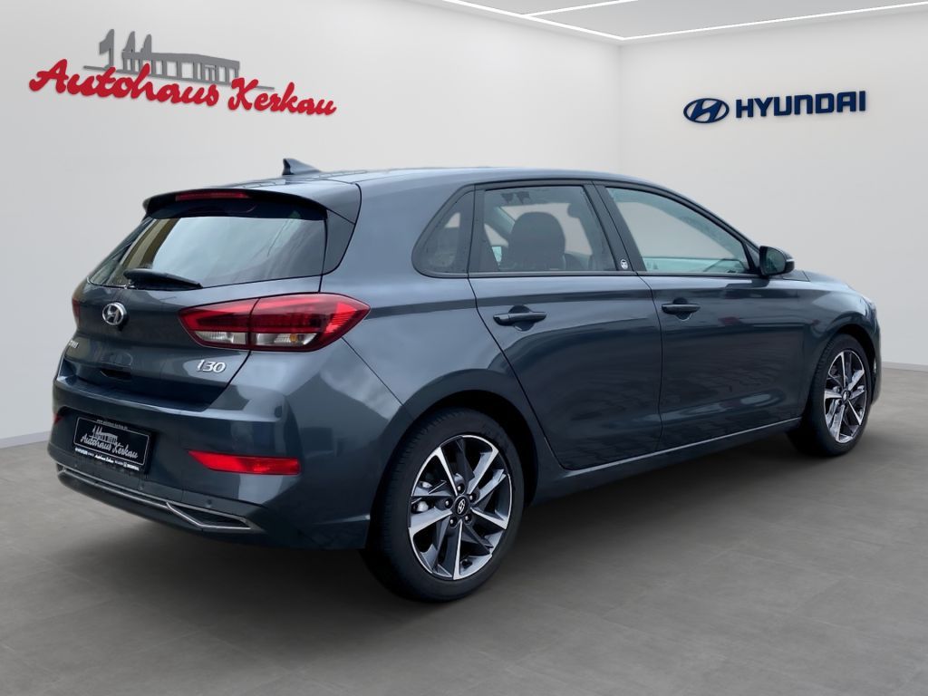 Fahrzeugabbildung Hyundai i30 1.0 T-GDI EDITION 30+