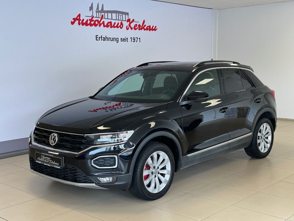 Volkswagen T-Roc 1.5 TSI ACT Sport + Navi + Panorama+ LED +