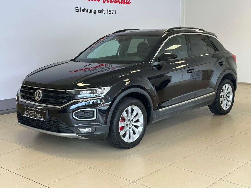 Fahrzeugabbildung Volkswagen T-Roc 1.5 TSI ACT Sport + Navi + Panorama+ LED +