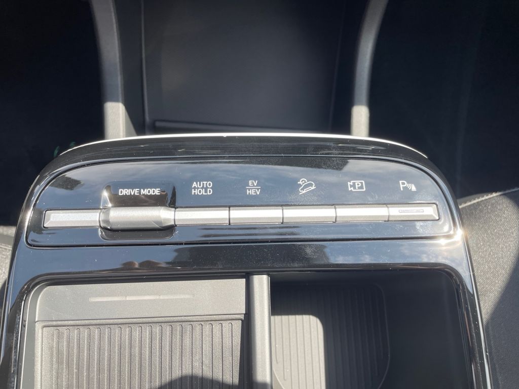 Fahrzeugabbildung Hyundai TUCSON 1.6 T-GDi Plug-in-Hybrid 2WD Trend Matrix