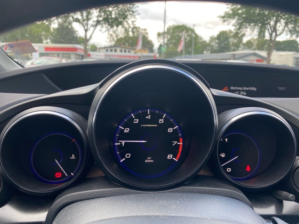 Fahrzeugabbildung Honda Civic 1.8 i-VTEC Comfort+ 8fach bereift