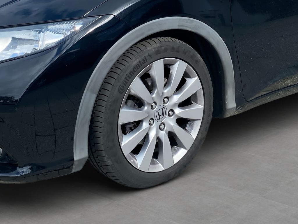 Fahrzeugabbildung Honda Civic 1.8 i-VTEC Comfort+ 8fach bereift