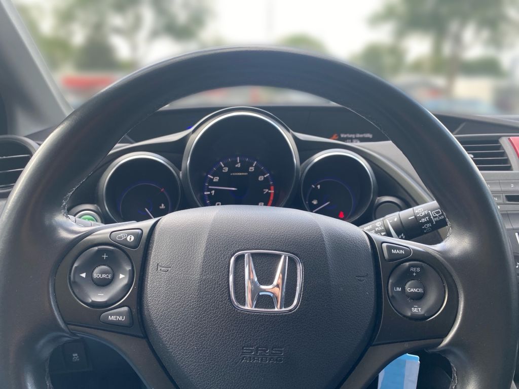 Fahrzeugabbildung Honda Civic 1.8 i-VTEC Comfort+ 8fach bereift