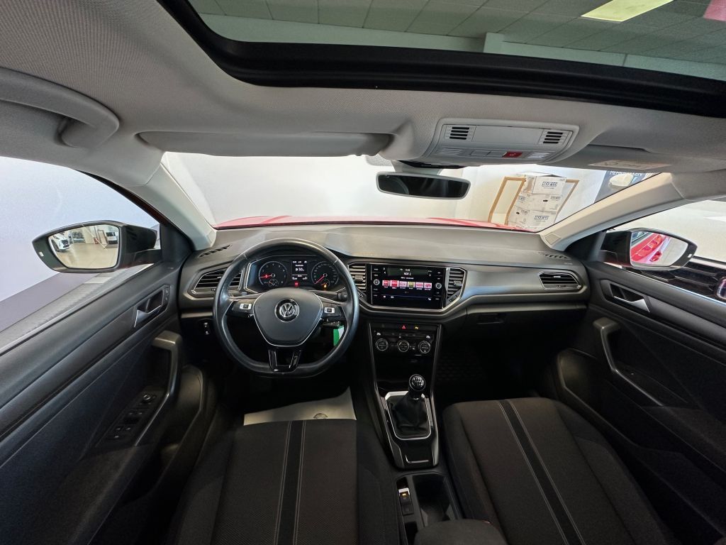 Fahrzeugabbildung Volkswagen T-Roc 1.5 TSI ACT Style