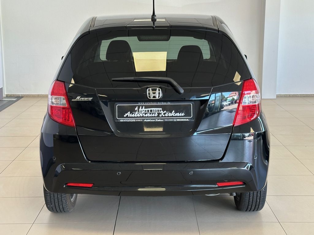 Fahrzeugabbildung Honda Jazz 1.4 i-VTEC Comfort Plus