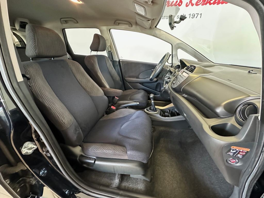 Fahrzeugabbildung Honda Jazz 1.4 i-VTEC Comfort Plus